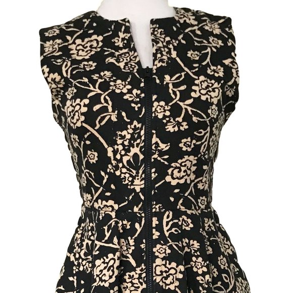 Effie’s Heart Front Zip Fleece Lined Floral Dress - Picture 2 of 5